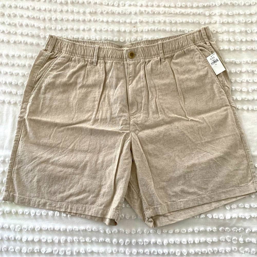 NWT Men’s Gap Linen Shorts, Size XL